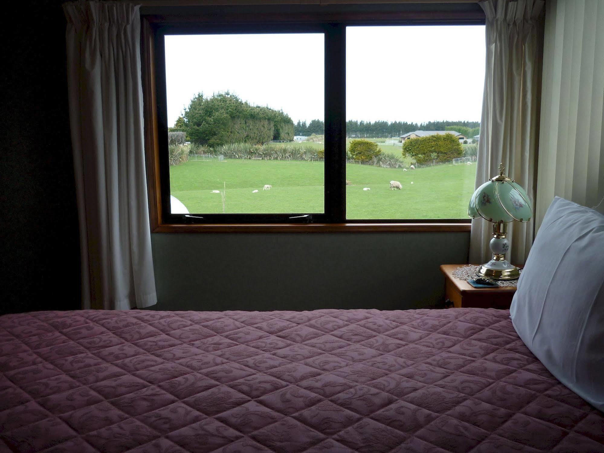 The Manor Bed and Breakfast Invercargill Esterno foto